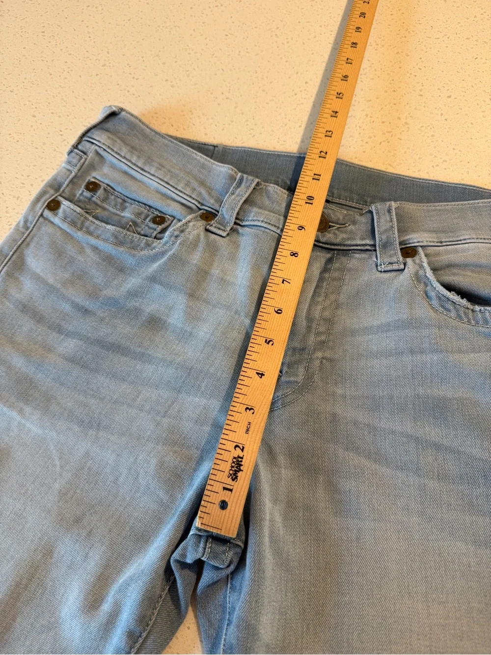 True Religion Geno Men’s Jeans Size 32 Light Wash Slim Straight Leg Denim